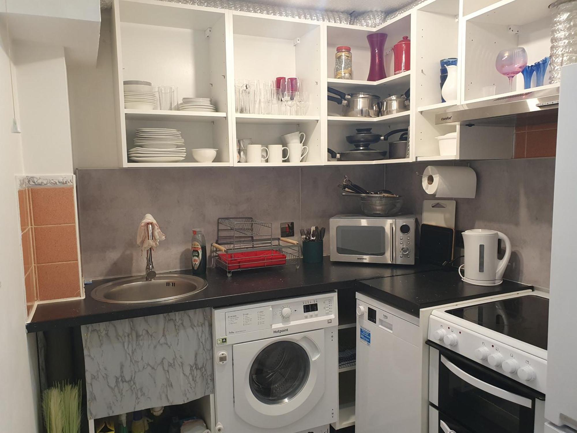 Lovely 1Bedrood Apartment Γκίλντφορντ Εξωτερικό φωτογραφία