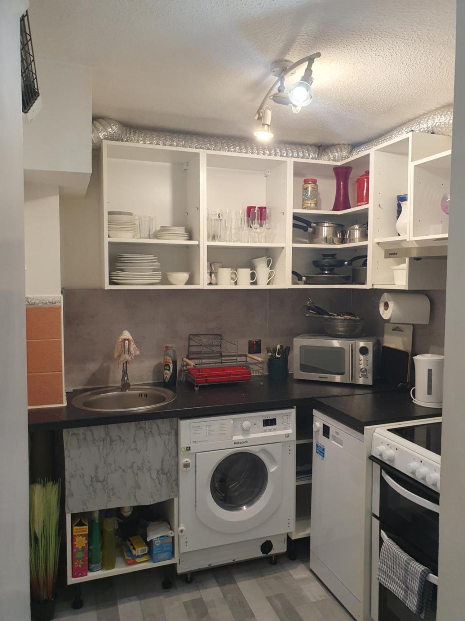 Lovely 1Bedrood Apartment Γκίλντφορντ Εξωτερικό φωτογραφία