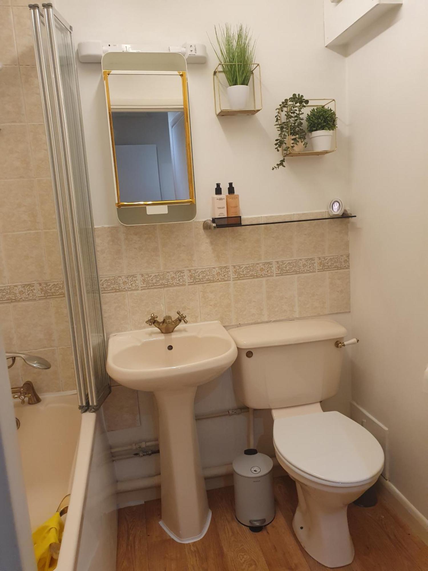 Lovely 1Bedrood Apartment Γκίλντφορντ Εξωτερικό φωτογραφία