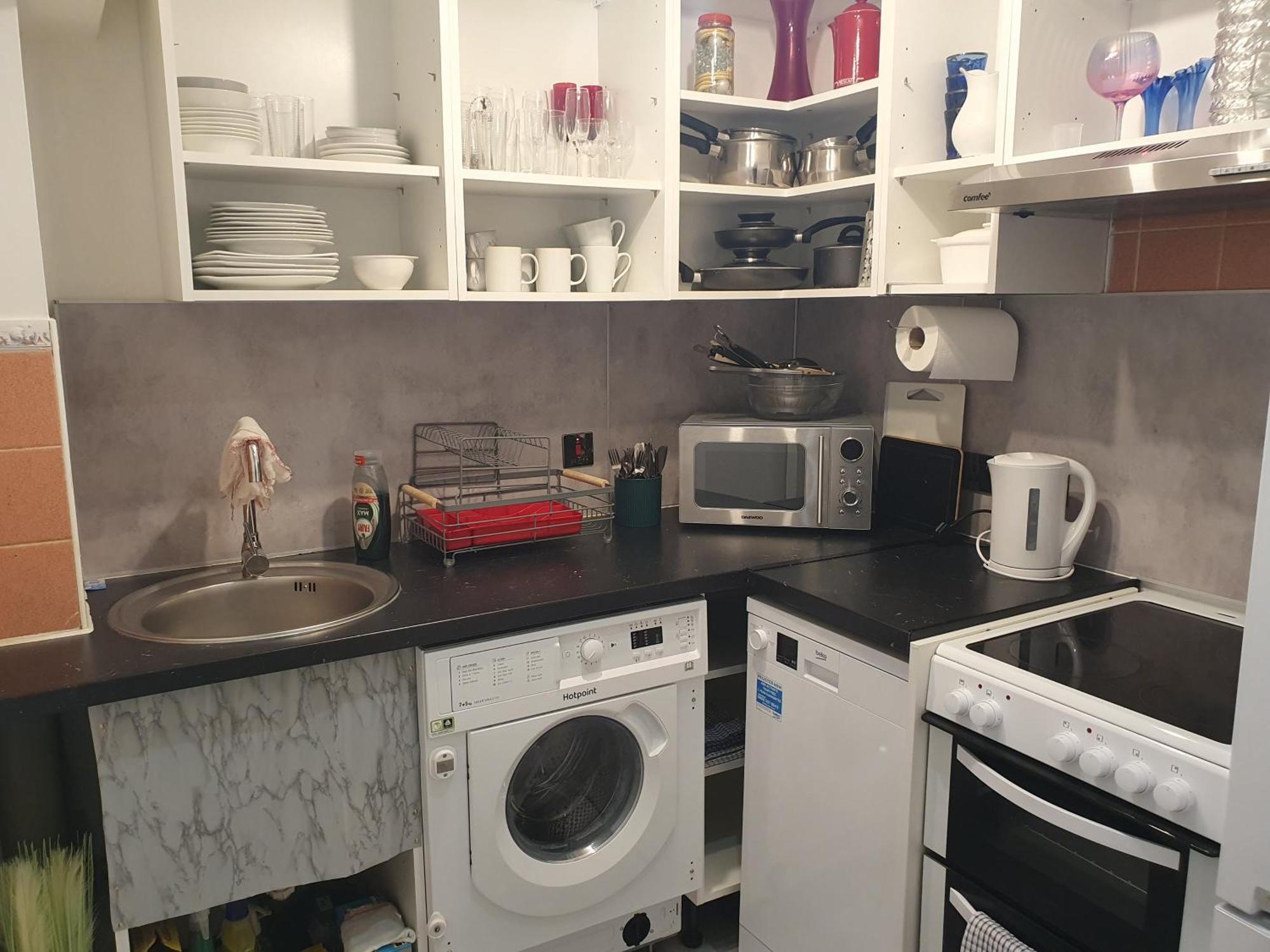 Lovely 1Bedrood Apartment Γκίλντφορντ Εξωτερικό φωτογραφία