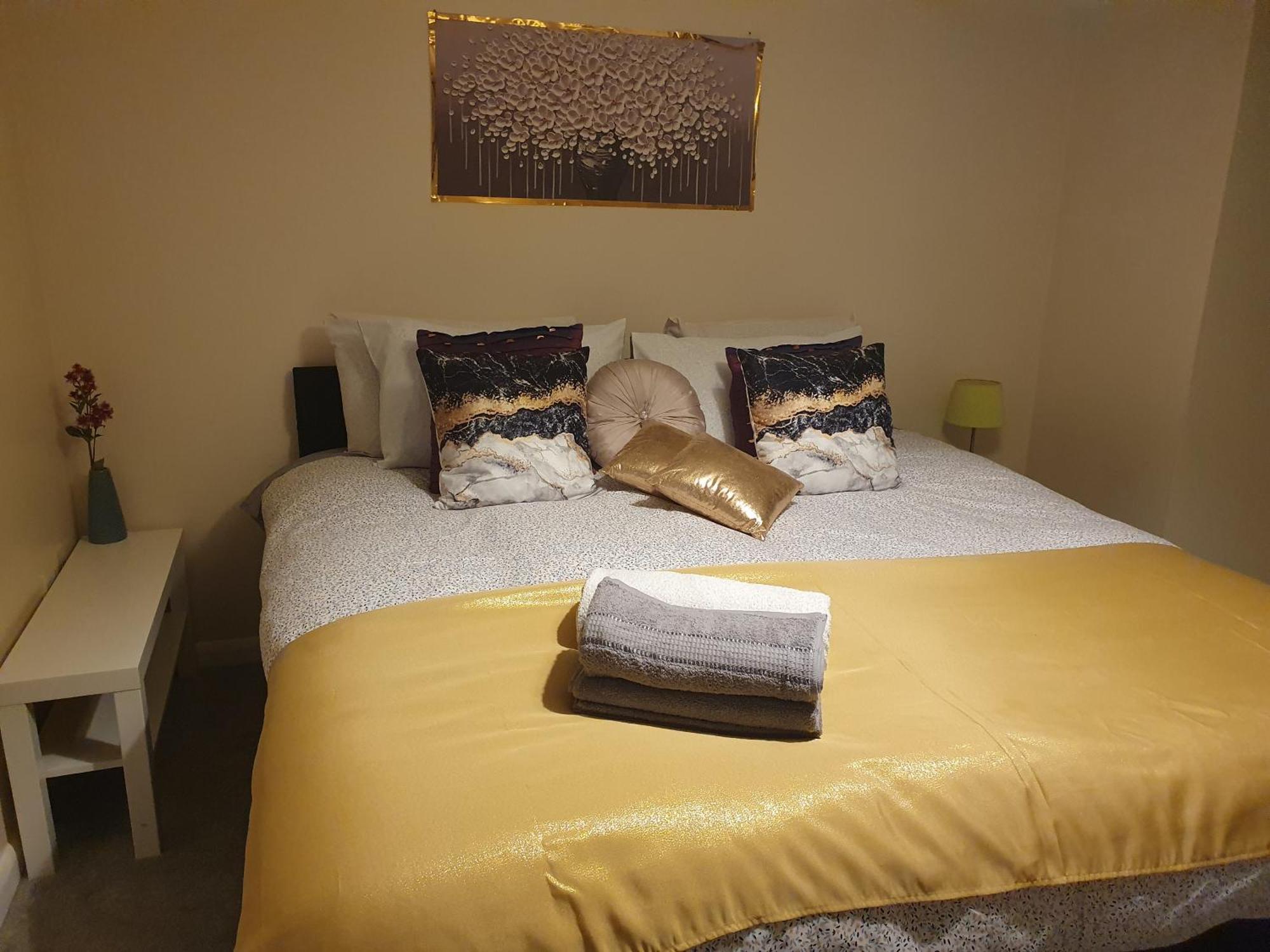 Lovely 1Bedrood Apartment Γκίλντφορντ Εξωτερικό φωτογραφία