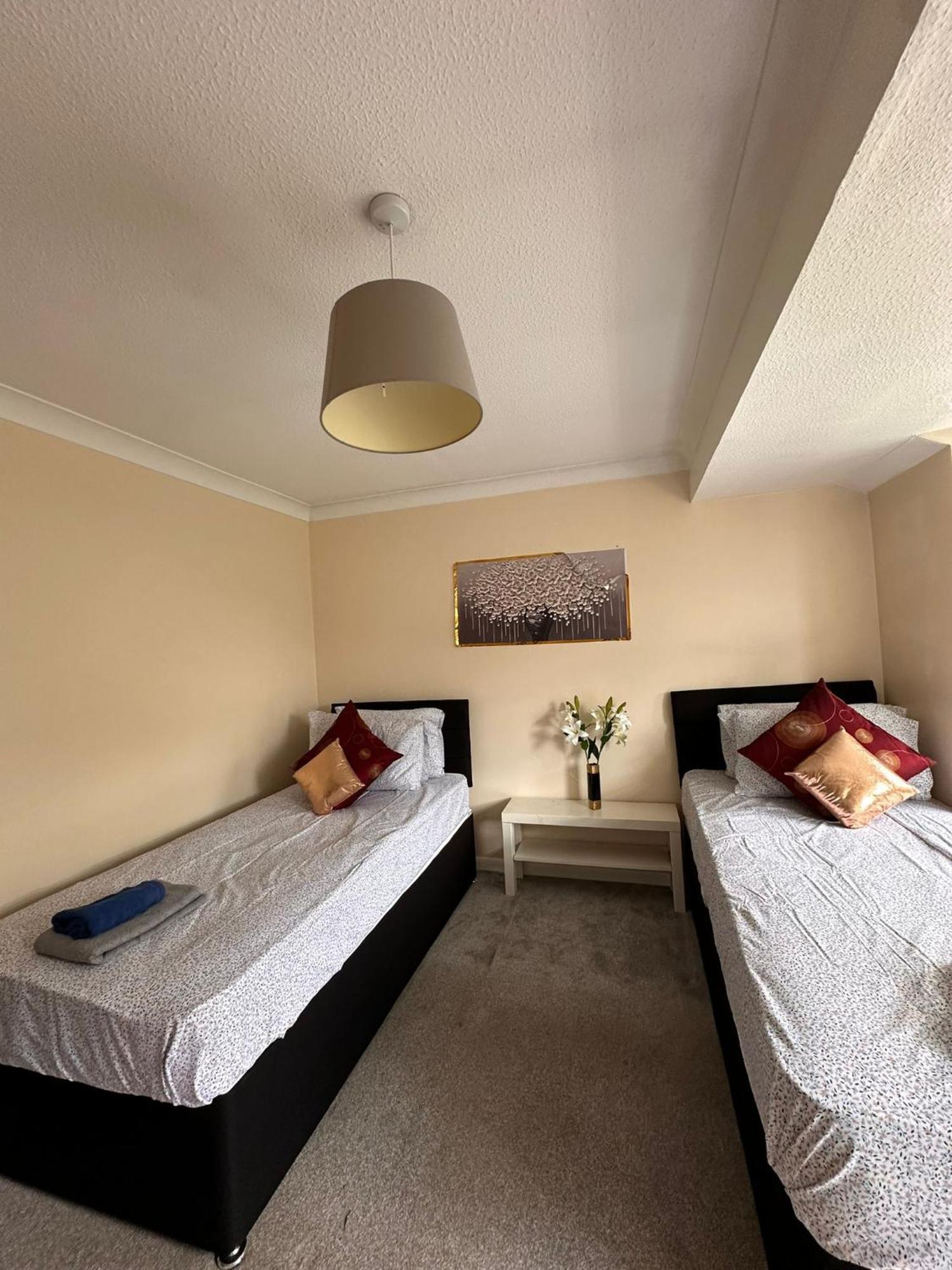 Lovely 1Bedrood Apartment Γκίλντφορντ Εξωτερικό φωτογραφία
