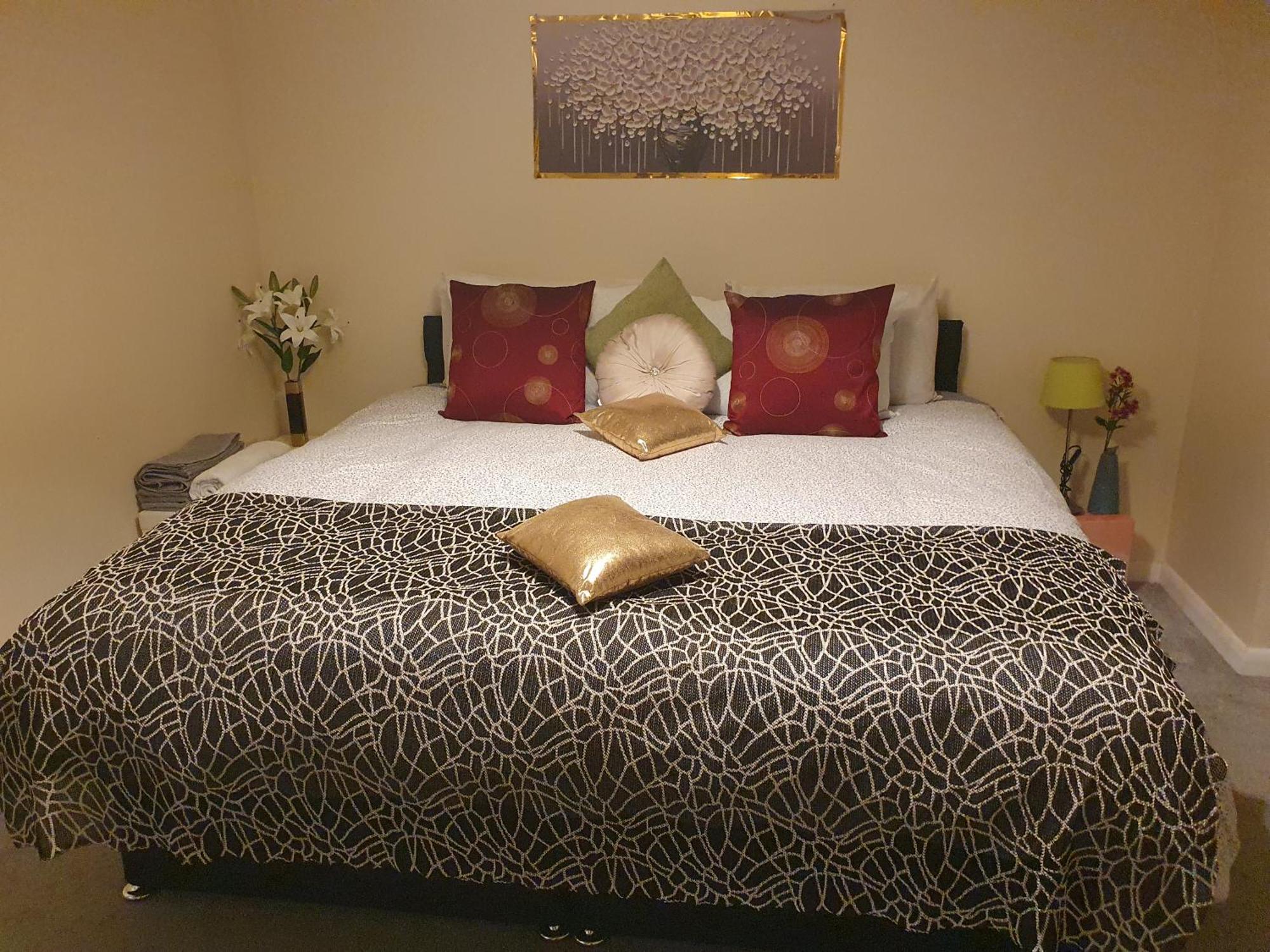 Lovely 1Bedrood Apartment Γκίλντφορντ Εξωτερικό φωτογραφία
