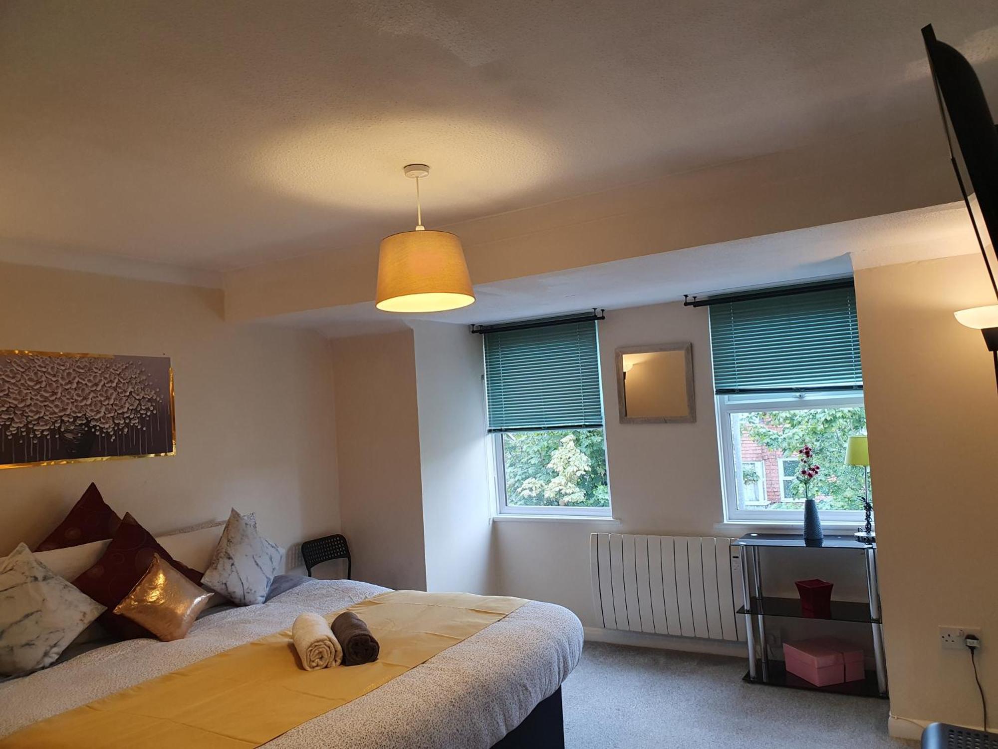 Lovely 1Bedrood Apartment Γκίλντφορντ Εξωτερικό φωτογραφία